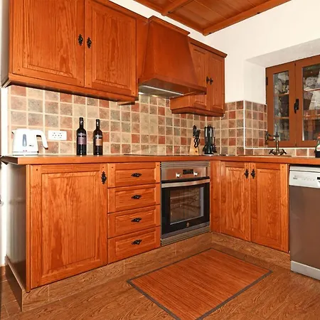 Casa Chica Holiday home *